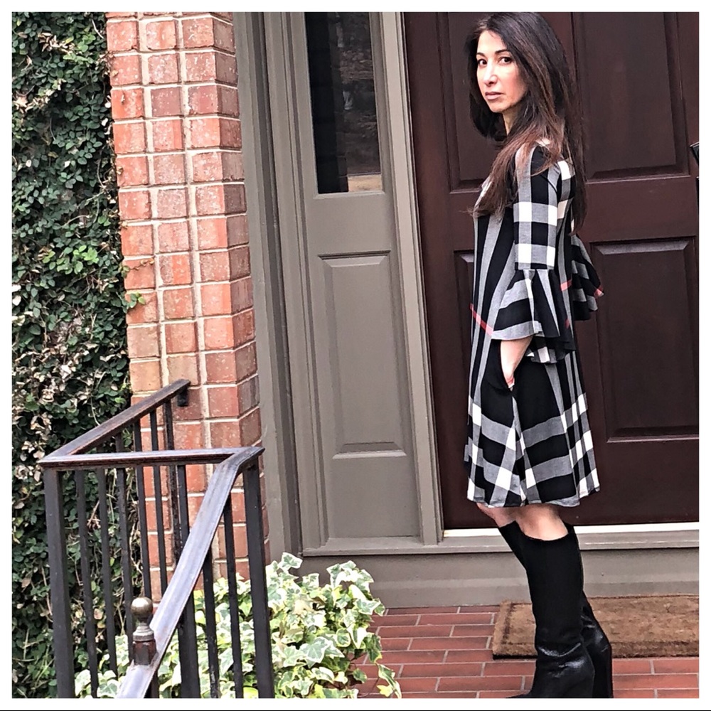 ✨LAST ONE✨Bell sleeves plaid pocket swing dress - Picture 3 of 8